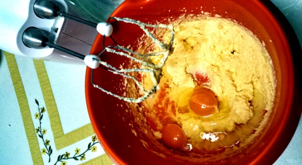 ΚΕΙΚ ΜΠΑΝΑΝΑ