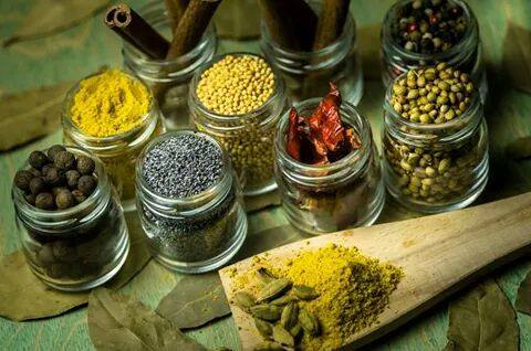 Μπαχαρικά και μυρωδικά