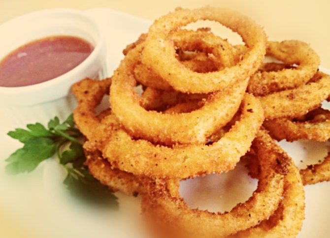 ONION RINGS – ΤΗΓΑΝΙΣΜΕΝΑ ΚΡΕΜΜΥΔΙΑ